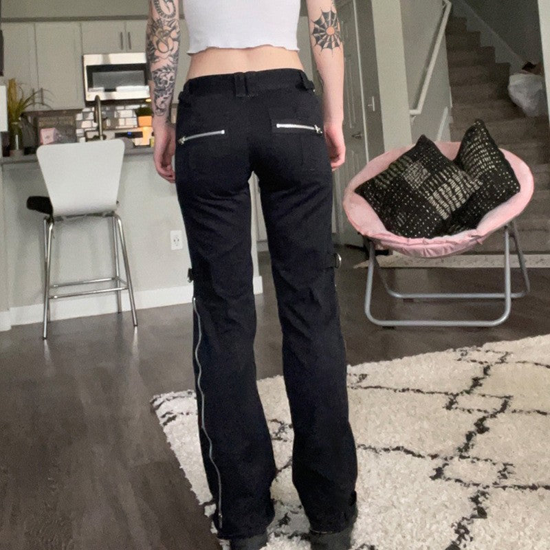 Low-Rise Straight-Leg Cargo-Hose