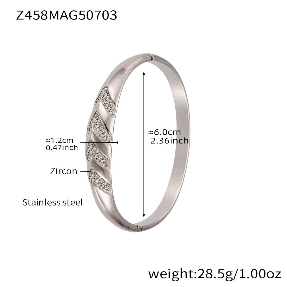 Armreif mit geometrischen Zirkonia-Akzenten – Bild 17 | LuxeStyle