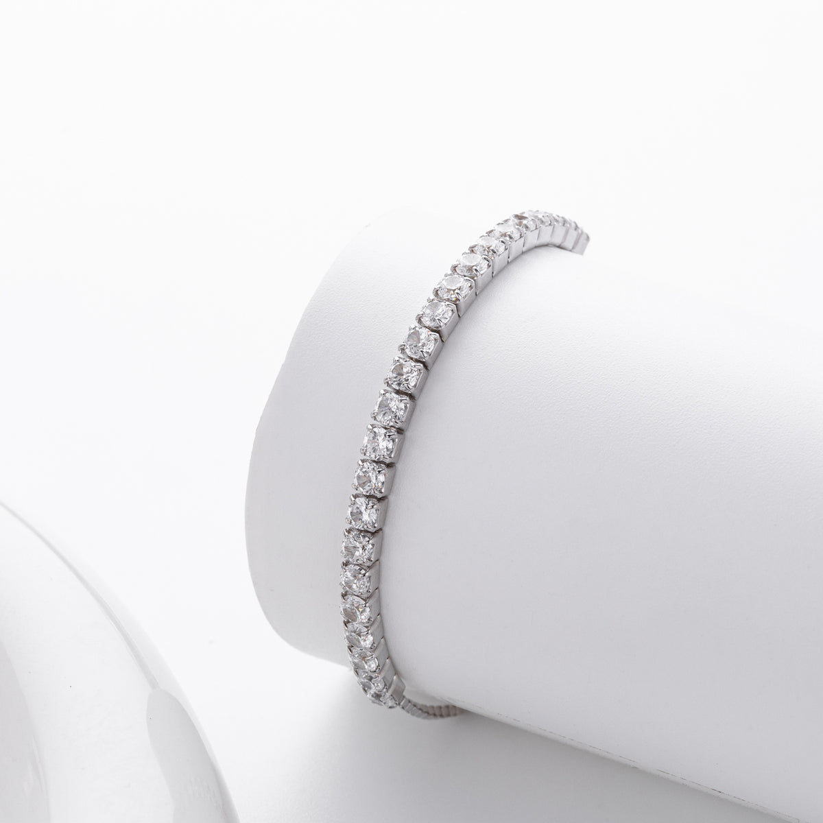 Armband mit Zirkon-Akzenten – Bild 4 | LuxeStyle