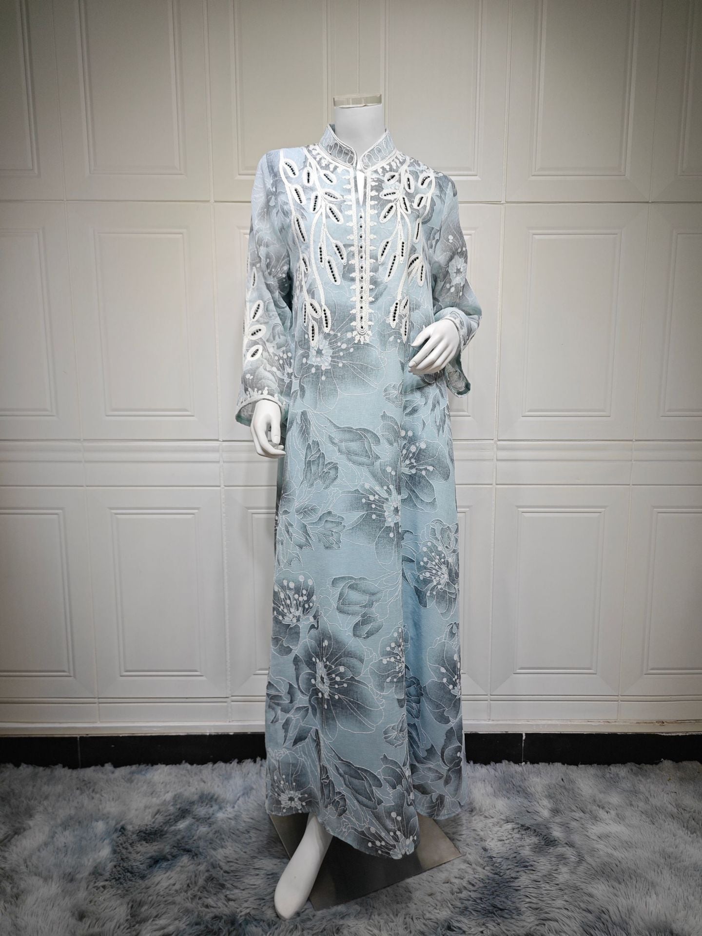 Besticktes Sommerkleid