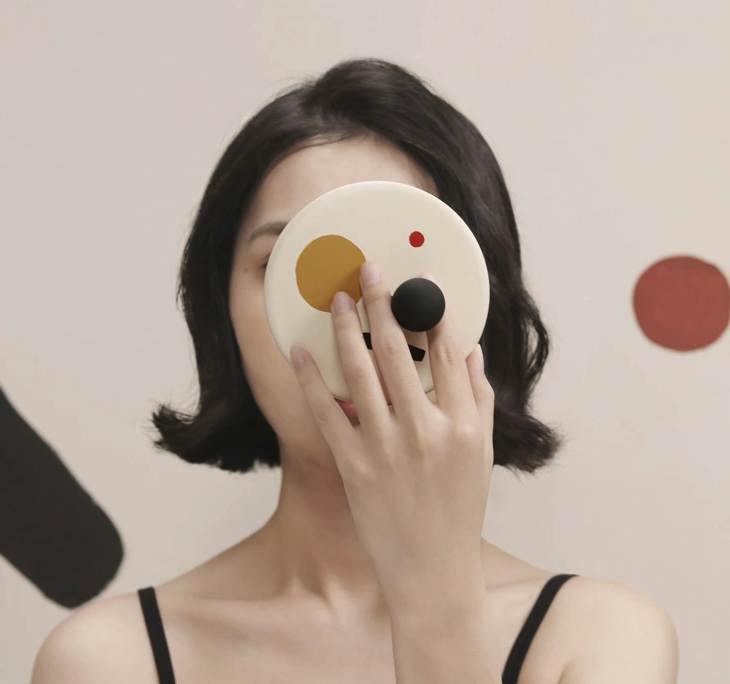 Mini Make-up Spiegel mit LED-Licht – Bild 1 | LuxeStyle