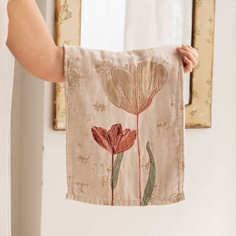 Vierlagiges Baumwoll-Handtuch mit Blumenmuster