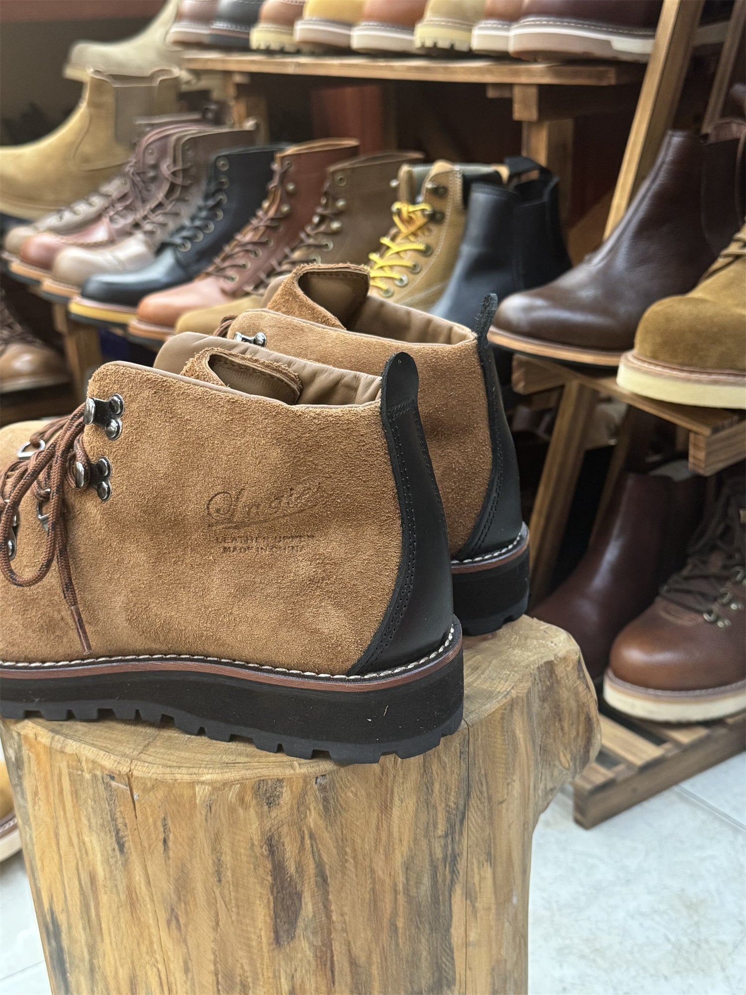 Handgefertigte Vintage Outdoor Trekking-Boots