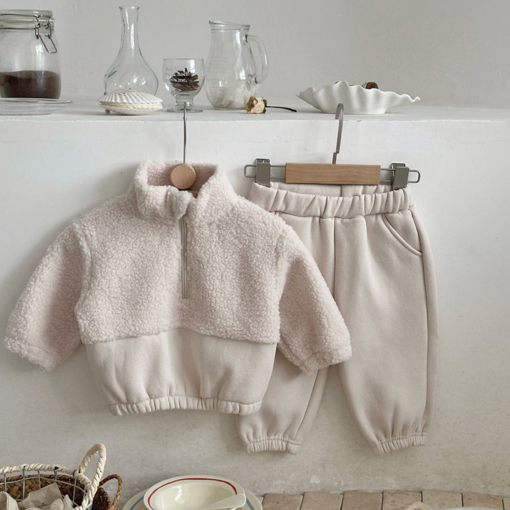 Baby Lammwoll Pullover mit Stehkragen – Bild 2 | LuxeStyle