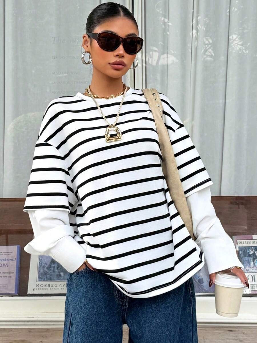 Gestreifter Hoodie im Lagenlook