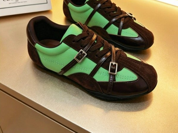 Retro Sportschuhe aus Leder für Damen