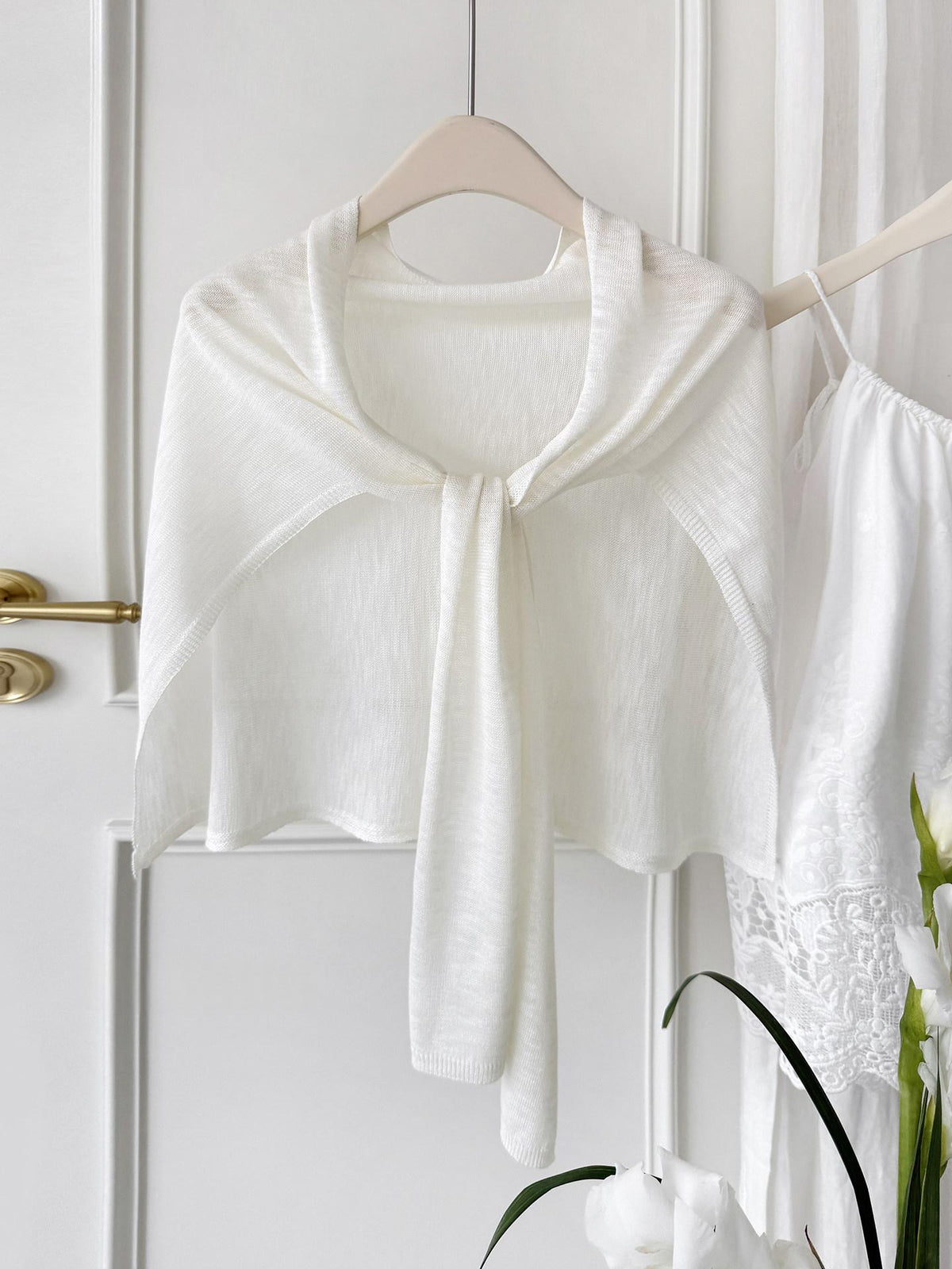 Gestrickter Dreiecksschal mit Bambusmuster – Bild 4 | LuxeStyle