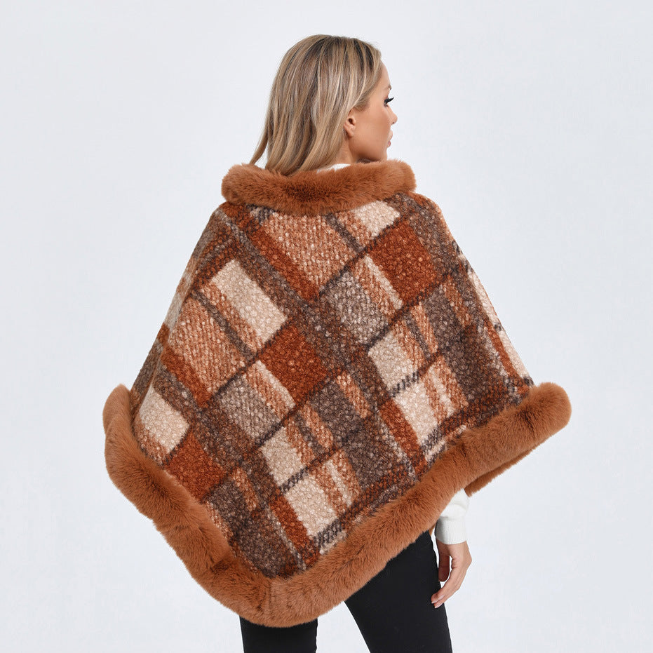 Poncho mit Faux-Pelzkragen – Bild 4 | LuxeStyle