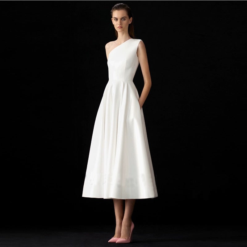 Elegantes Abendkleid für besondere Anlässe – Bild 2 | LuxeStyle