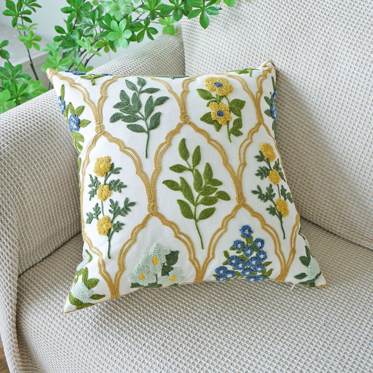 Kissenbezug mit floraler Stickerei – Bild 6 | LuxeStyle