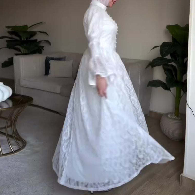 Elegantes Kleid mit Spitze und ausgestellten Ärmeln – Bild 2 | LuxeStyle