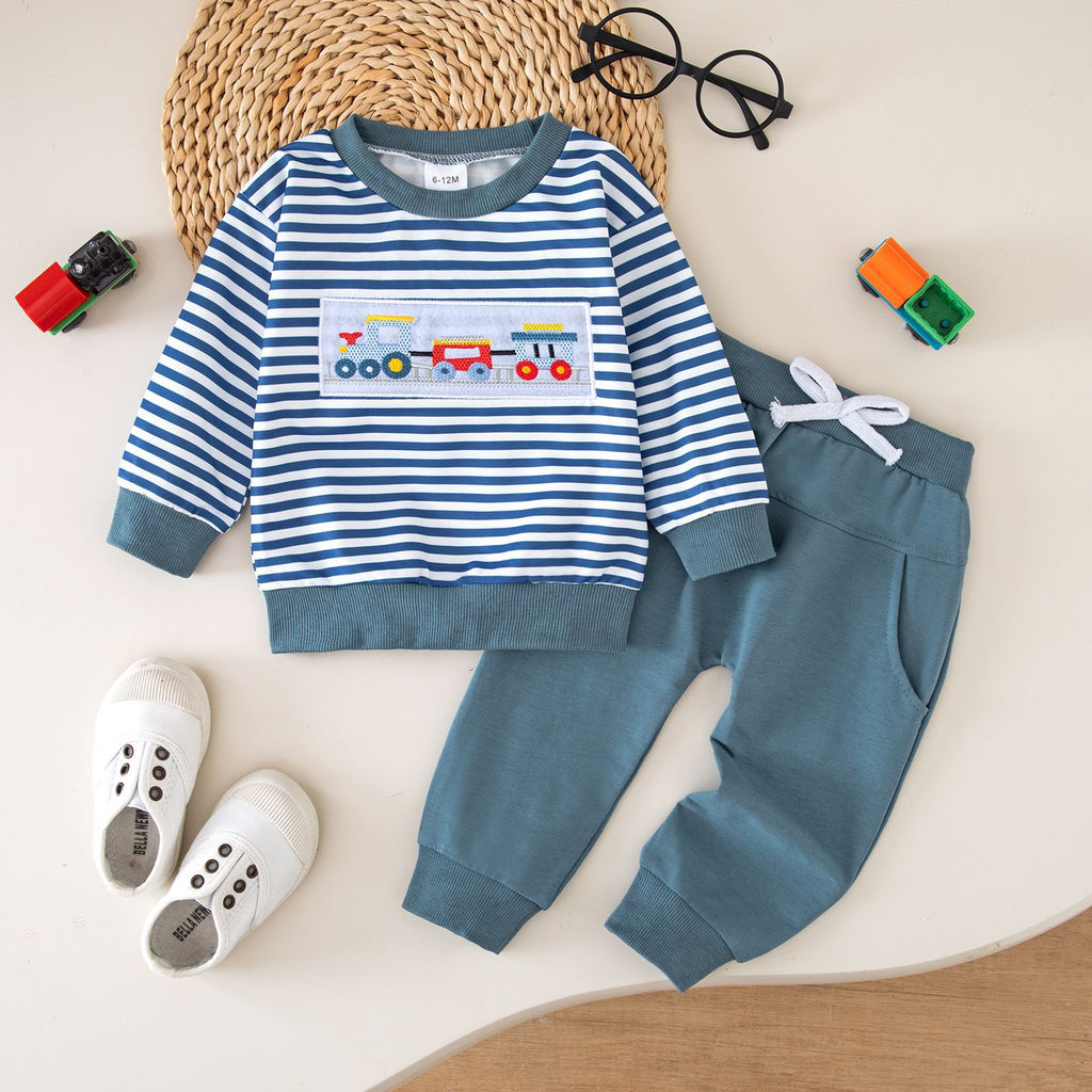 Gestreiftes Baby-Set mit Oberteil und Hose – Bild 2 | LuxeStyle