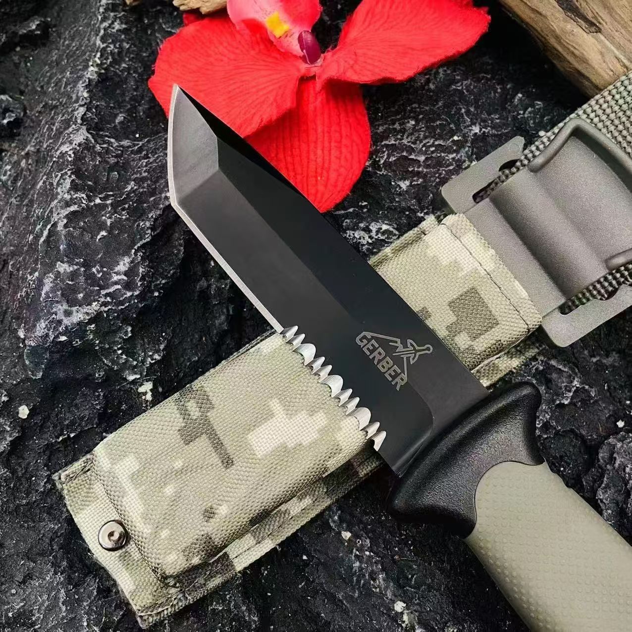 Ultraharter Outdoor-Messer mit scharfer Klinge