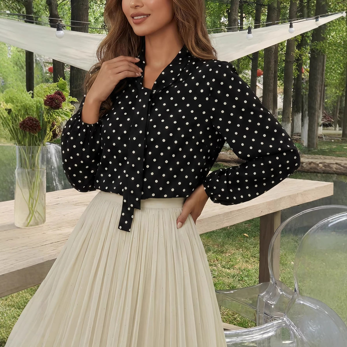 Elegante Polka-Dot Bluse mit Laternenärmeln – Bild 5 | LuxeStyle