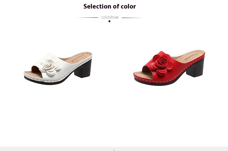 Keilabsatz-Sandalen mit Blumen-Applikation – Bild 5 | LuxeStyle