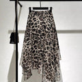 Midi-Kleid mit Rüschen und Leopardenmuster
