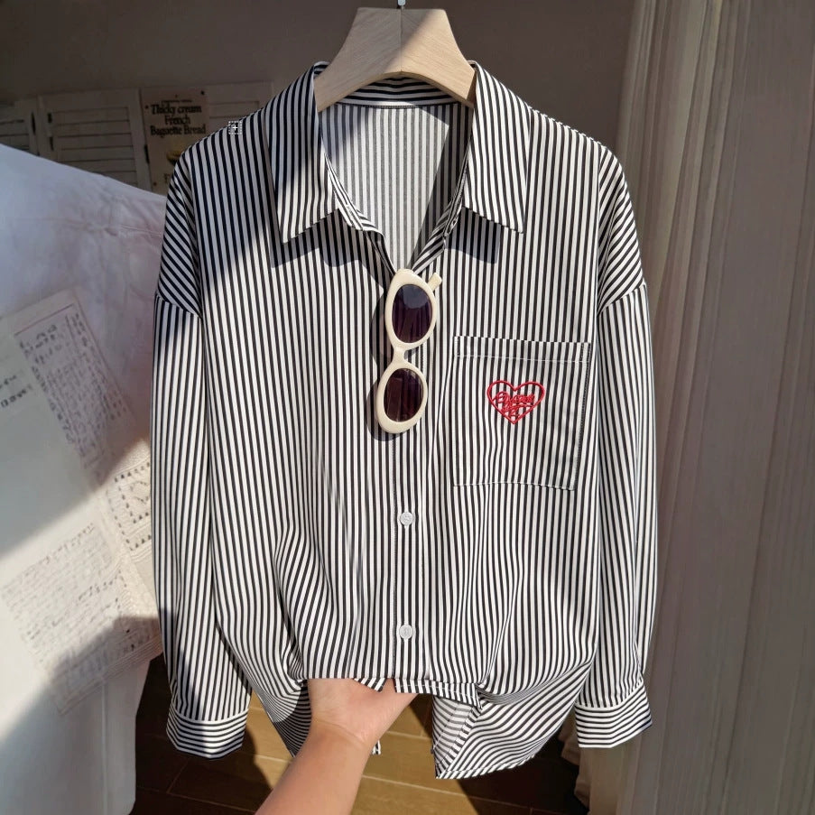 Langarmshirt mit Herz-Stickerei