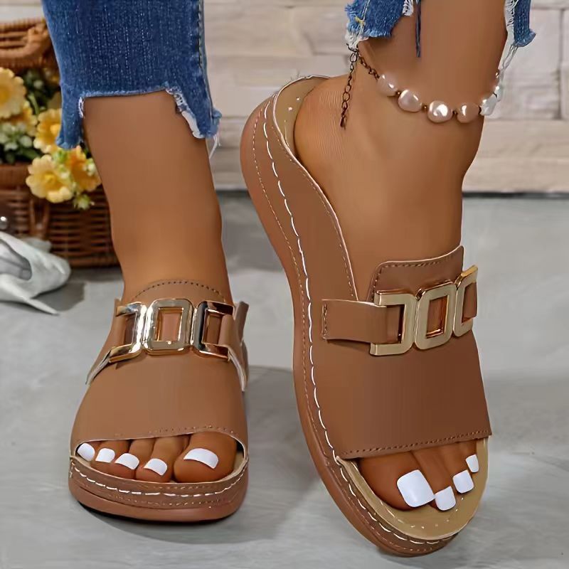 Minimalistische Peep-Toe Sandalen mit Metallschnalle
