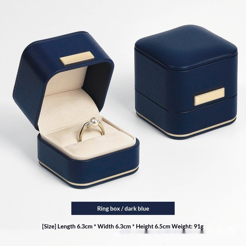Schmuckbox aus PU-Leder mit abgerundeten Ecken – Bild 6 | LuxeStyle