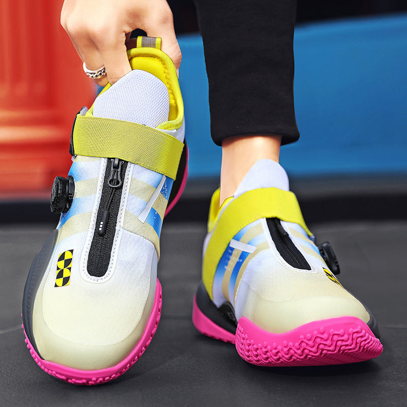 Trendy Knob Sneaker