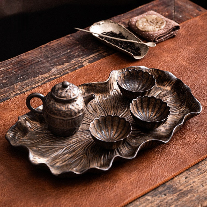 Gilt-Glazed Lotus Leaf Teetablett