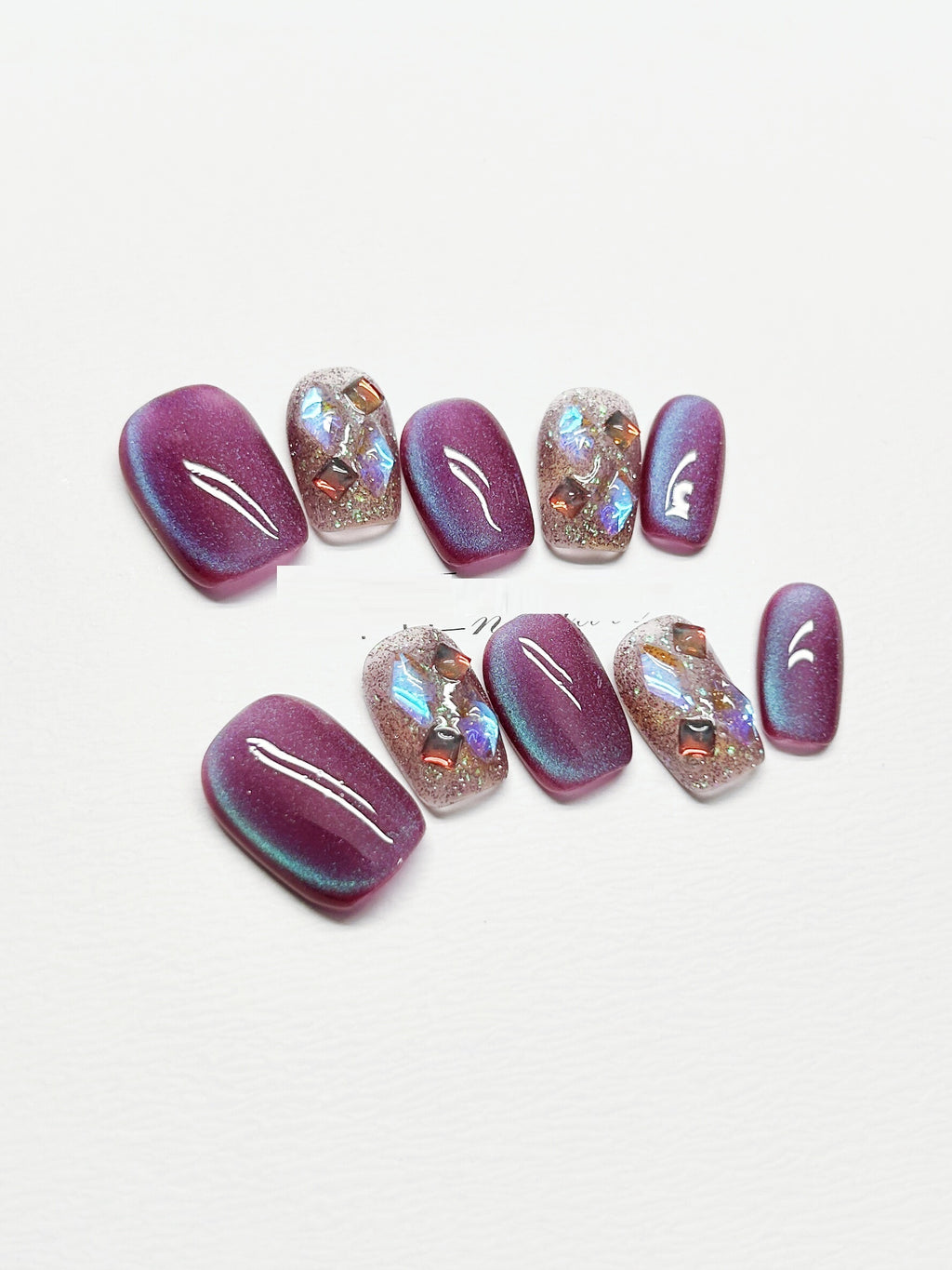 Handgemachte Cat Eye Nägel zum Aufkleben – Bild 5 | LuxeStyle