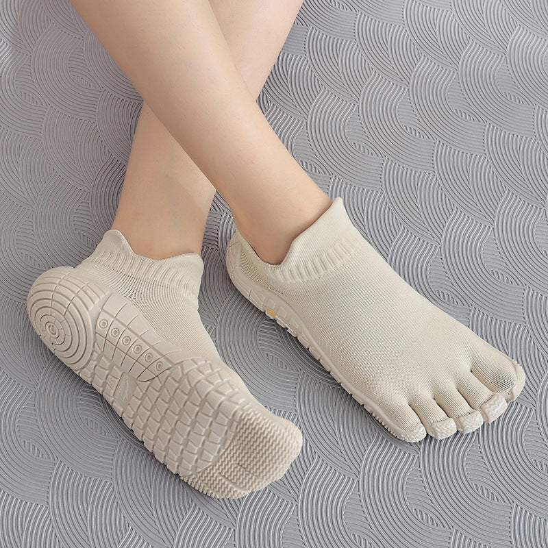 Beige Grün Fünf-Finger-Sneaker – Bild 11 | LuxeStyle