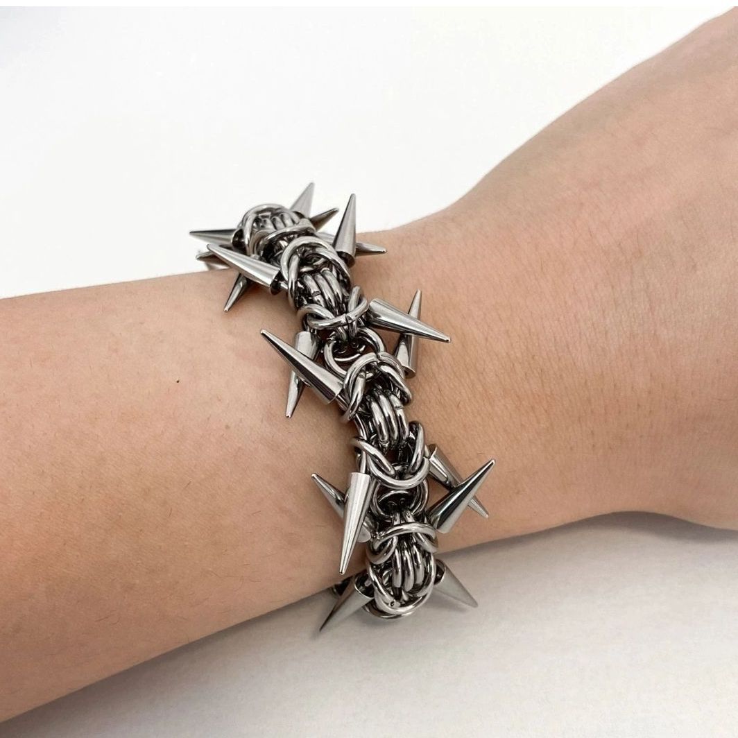 Niche Punk Heavy-duty Armband und Halskette – Bild 4 | LuxeStyle