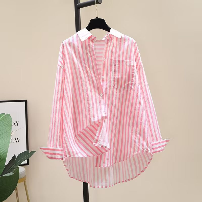 Gestreiftes Langarmshirt mit schräger Schulter
