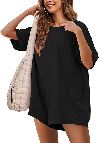 Jumpsuit mit V-Ausschnitt und kurzen Ärmeln