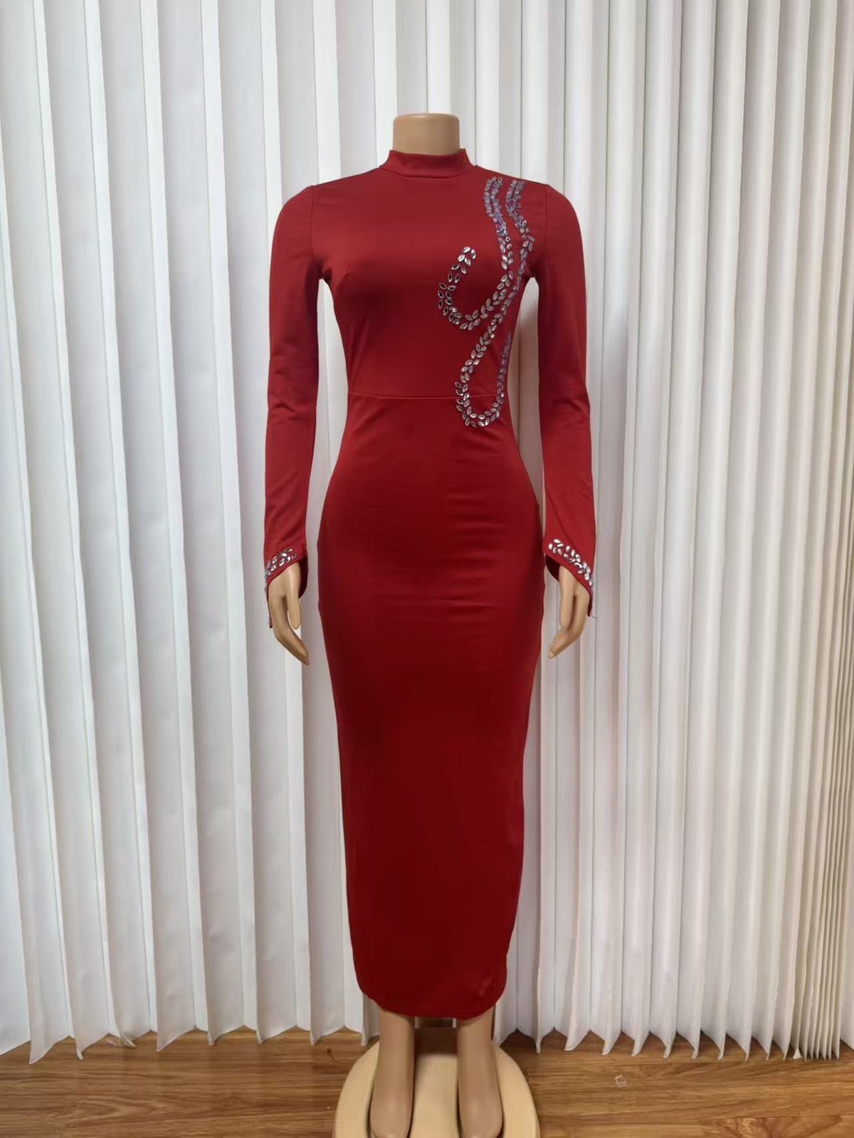 Elegantes figurbetontes Etuikleid – Bild 2 | LuxeStyle