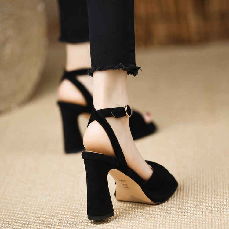 Elegante Casual-Sandalen mit Chunky-Absatz