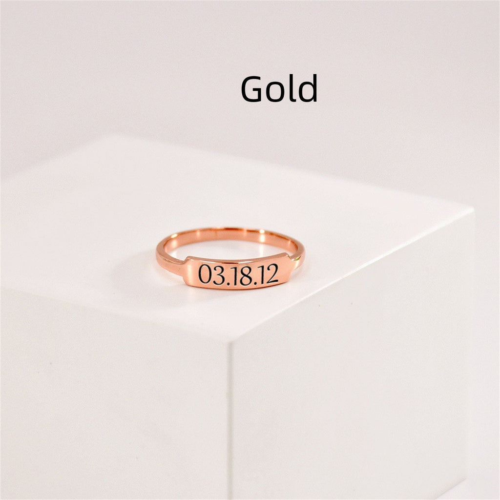 Horizontaler Ring mit Gravur