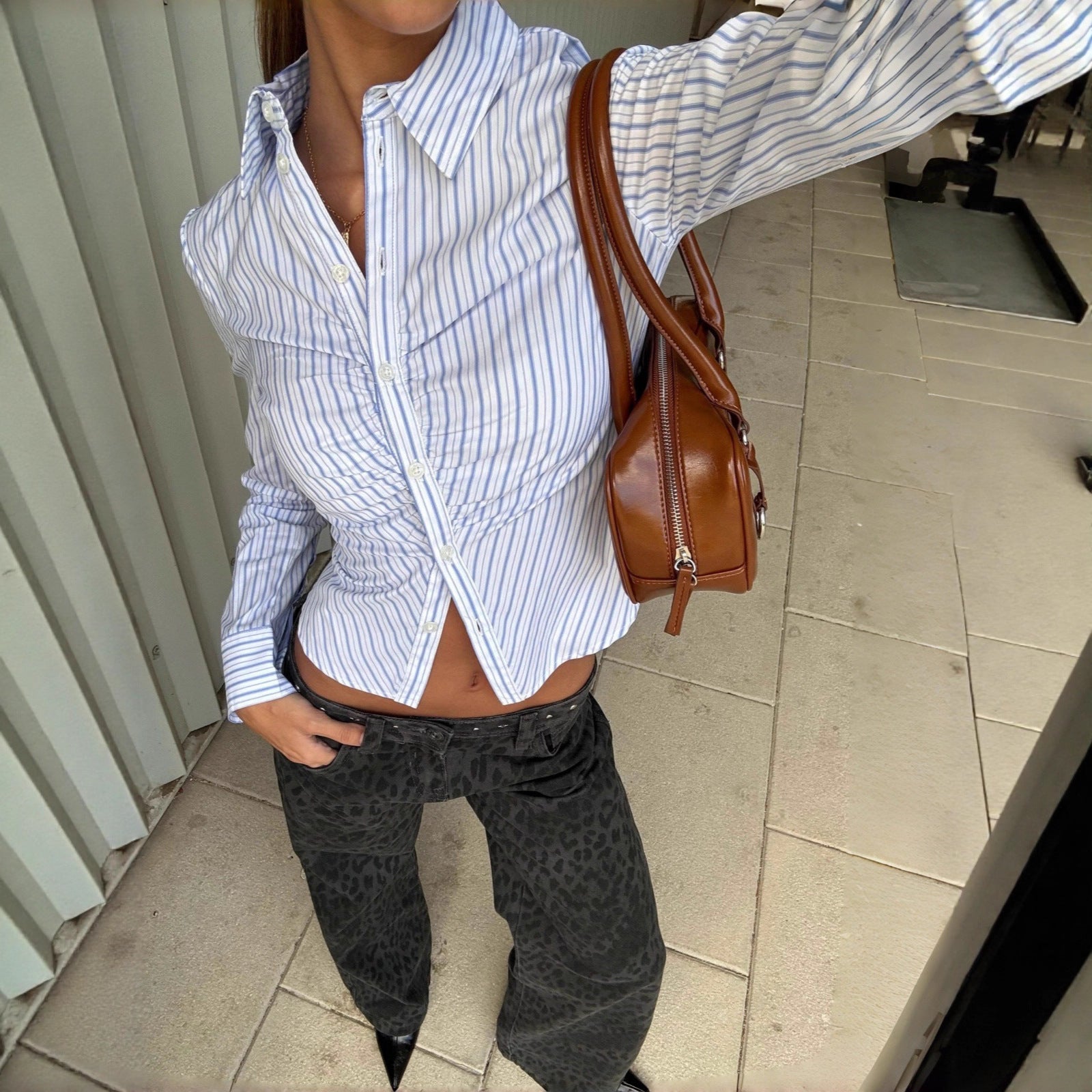Eleganter Damen Cardigan mit Polokragen und Streifen