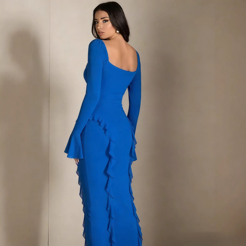 Tailliertes Midikleid mit Blumenprägung