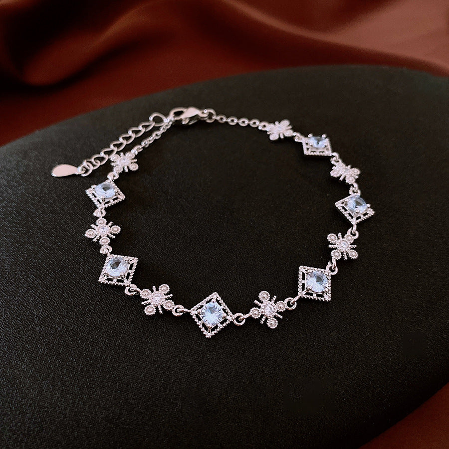 18K Goldverplattetes Cubic Zirconia Geometrisches Blumenarmband