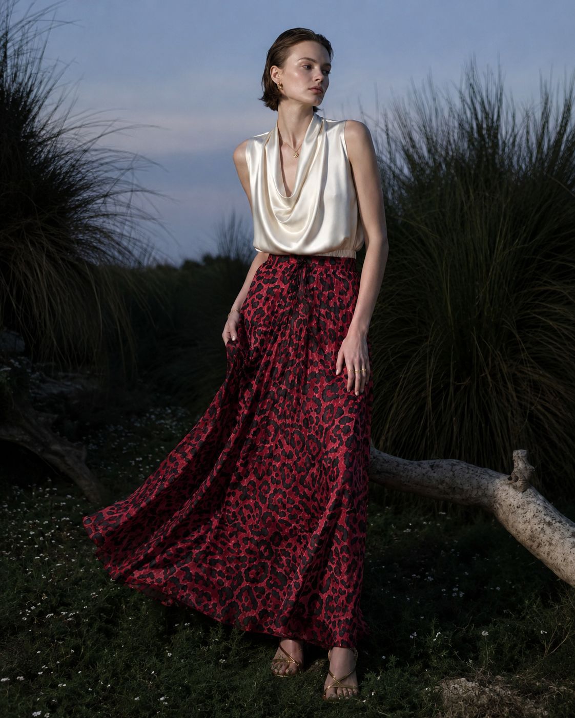 Langes Damen-Leopardenkleid mit elastischem Bund