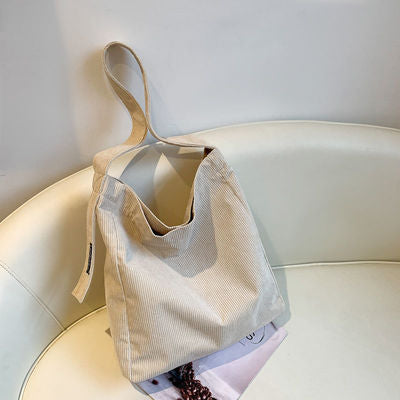 Corduroy Bucket Bag für Studierende | LuxeStyle
