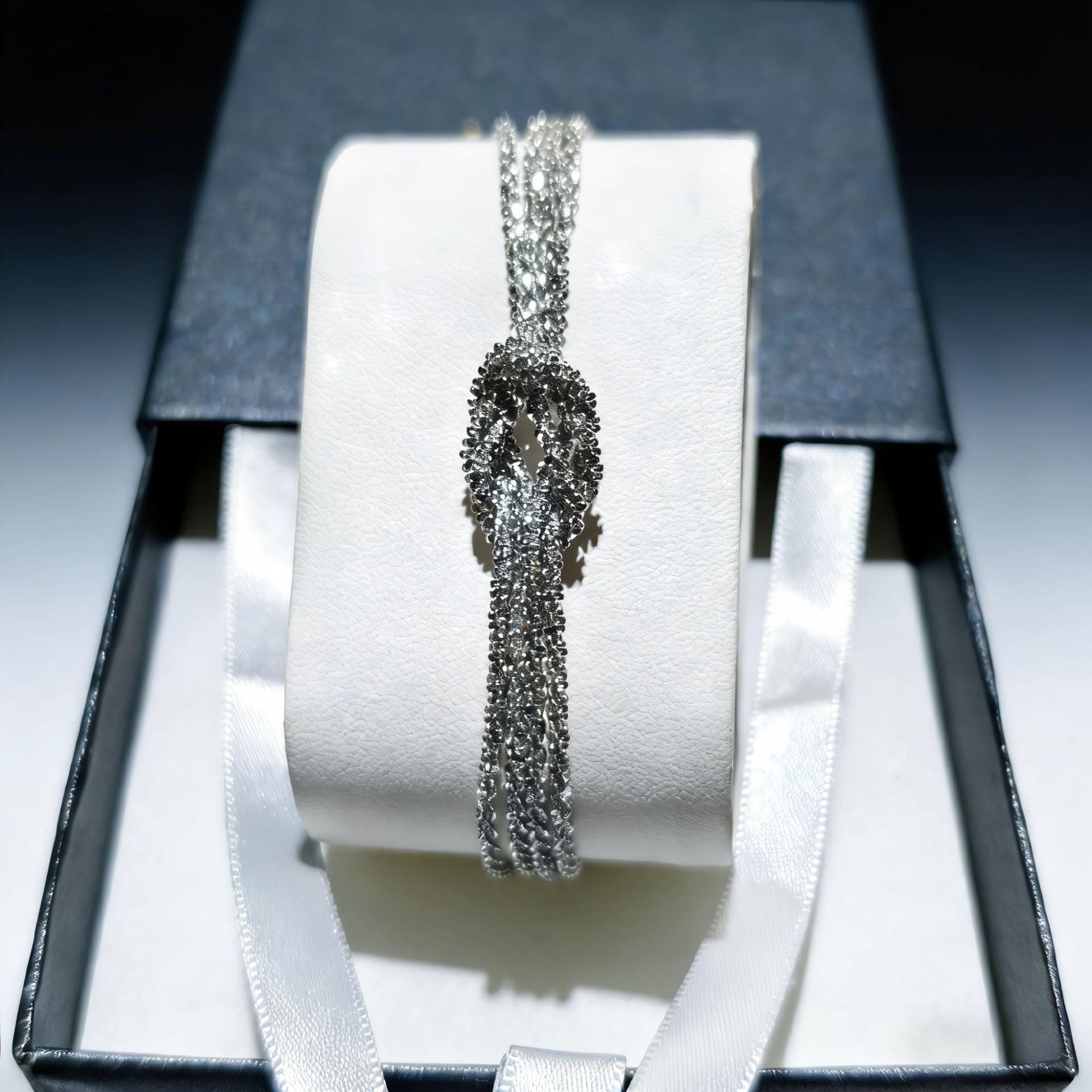 Kupferarmband, mehrlagig, handgeknüpft