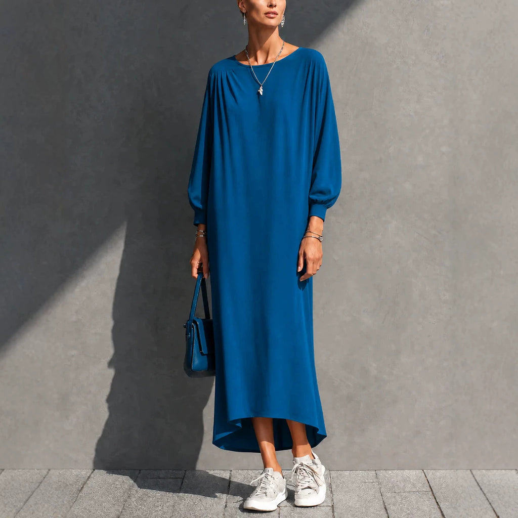 Plissiertes Batwing-Maxikleid mit asymmetrischem Saum