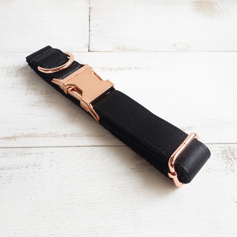 Schwarzes Hundehalsband aus Polyester | LuxeStyle