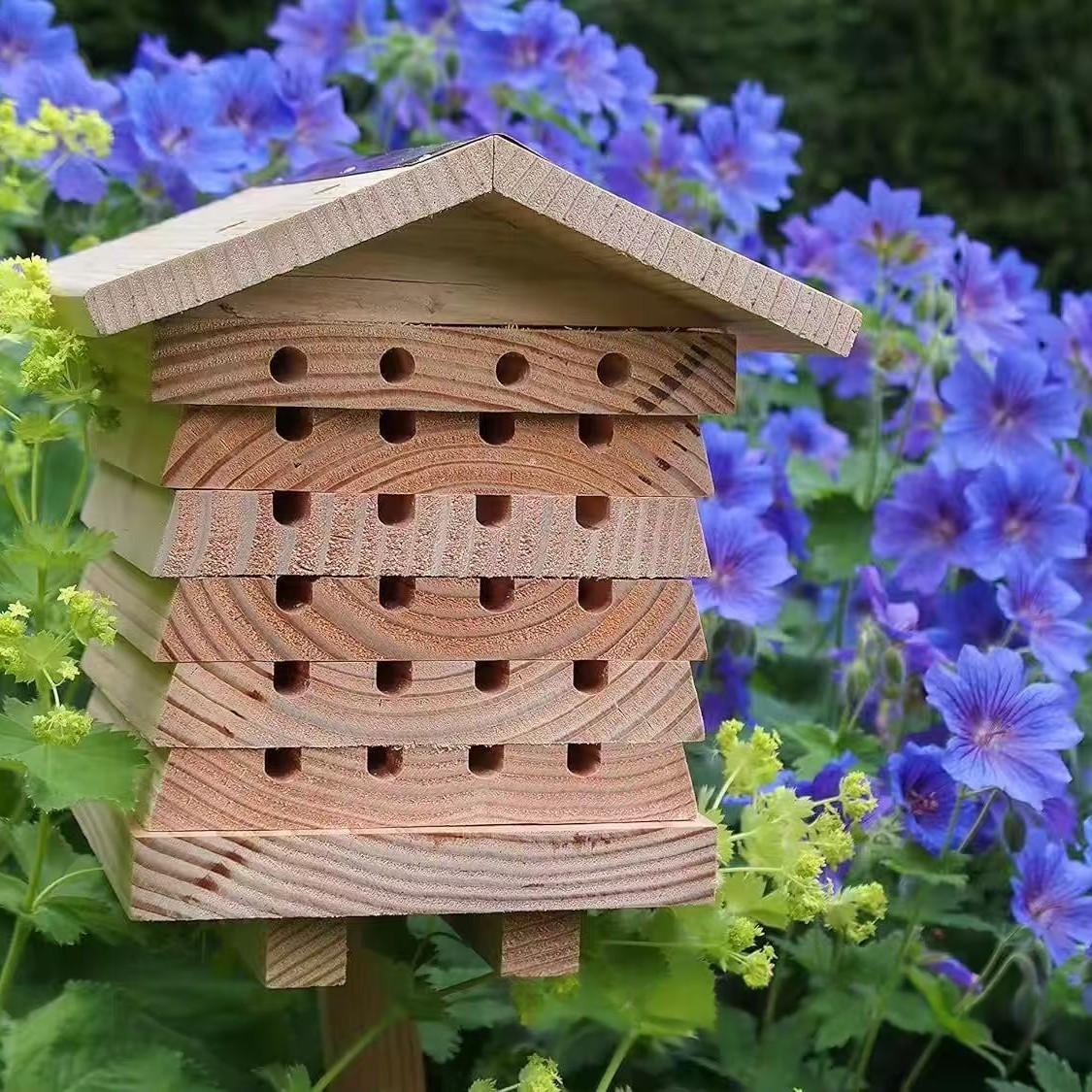 Holz-Insektenhaus zum Aufhängen – Bild 5 | LuxeStyle