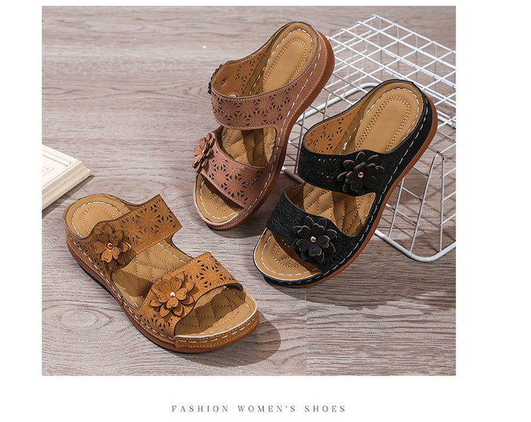 Freizeit-Sandalen mit Blumen-Applikation – Bild 12 | LuxeStyle
