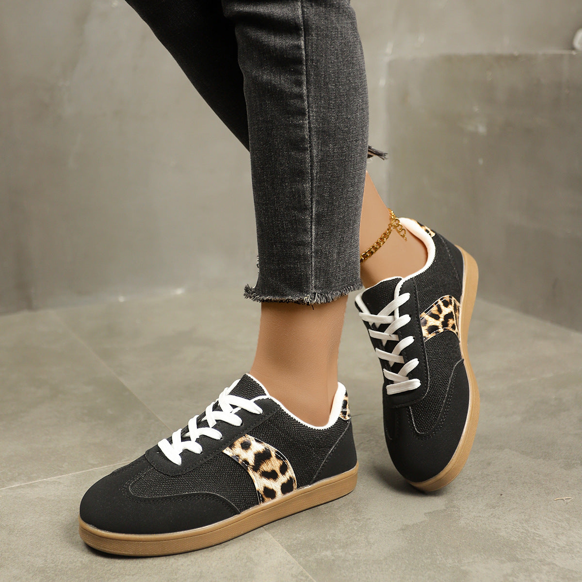 Vintage Leopard Print Schnürschuhe