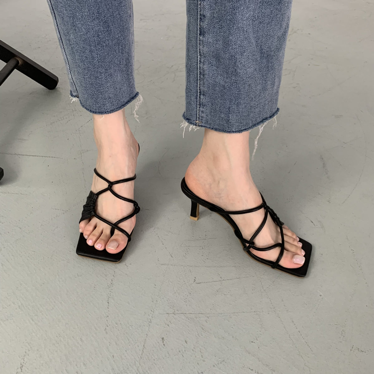 Flip-Toe Stiletto Sandalen – Bild 2 | LuxeStyle