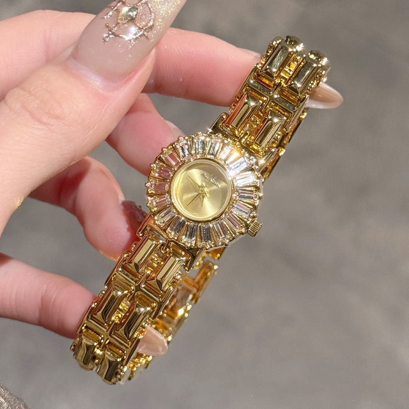 Damen-Armbanduhr mit Strass-Besatz – Bild 4 | LuxeStyle