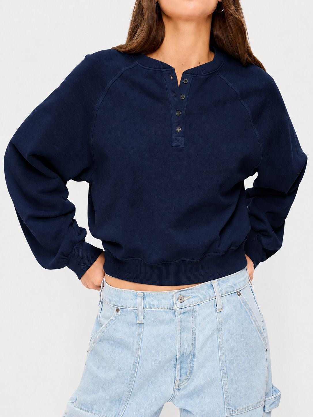 Cropped Sweatshirt mit Knöpfen