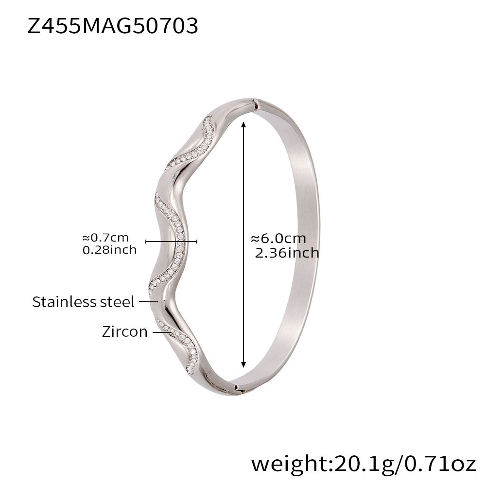 Armreif mit geometrischen Zirkonia-Akzenten – Bild 3 | LuxeStyle
