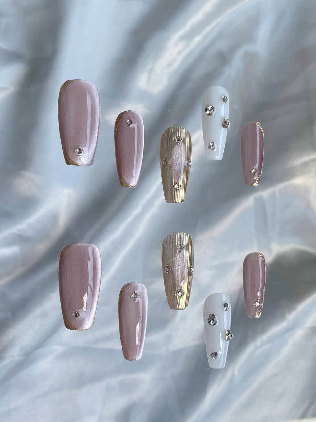 Handgemachte Custom Nischen Nagel-Tips – Bild 2 | LuxeStyle