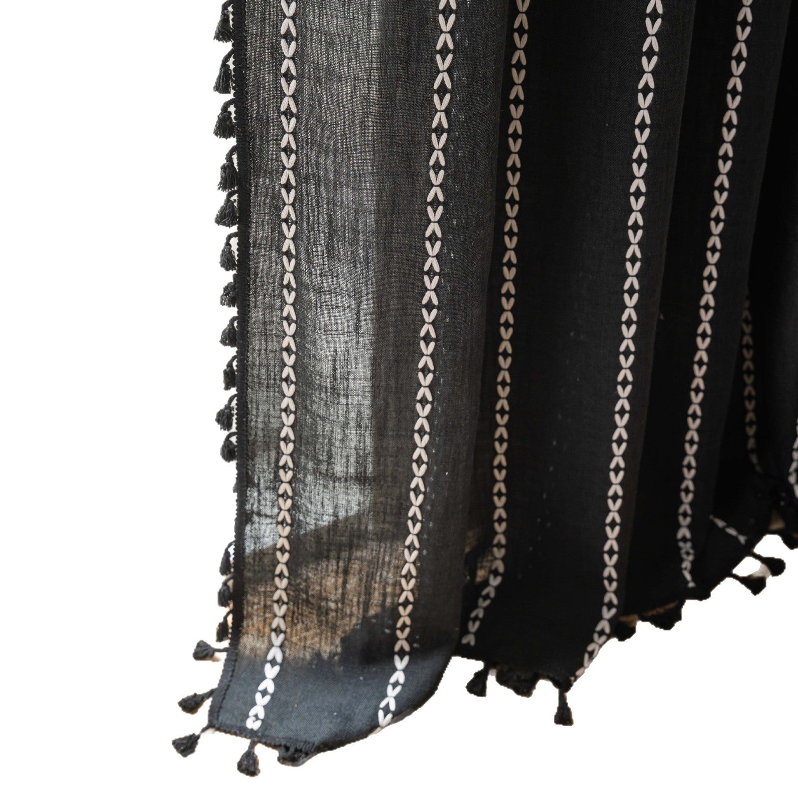 Schwarz-Weiß Jacquard-Vorhang mit Stangen